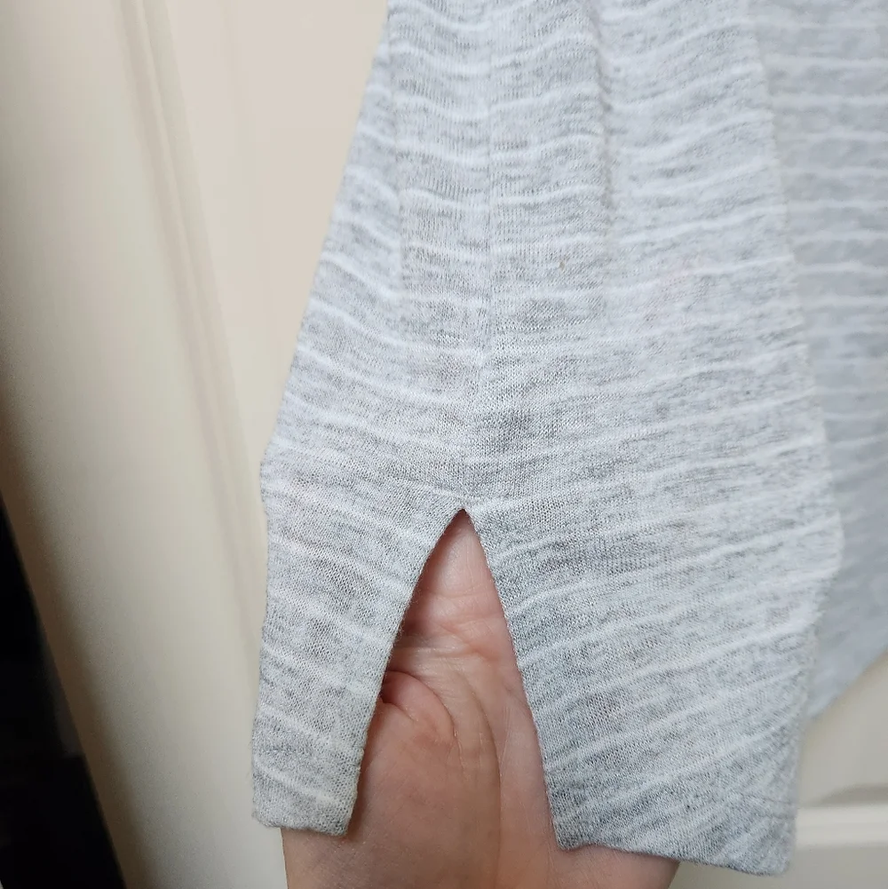 Athleta Gray Stripe Breezy Sleeveless Top, Small - Picture 3 of 9